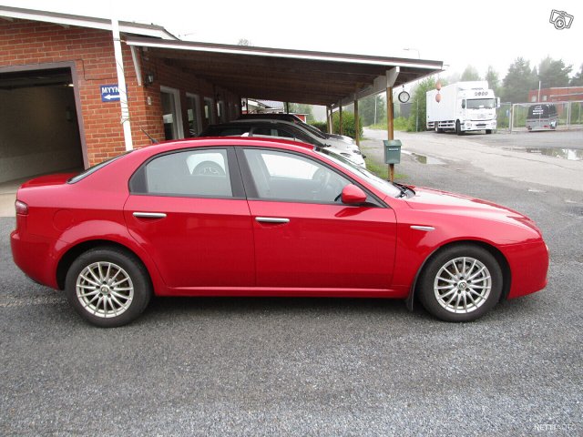 Alfa Romeo 159 5