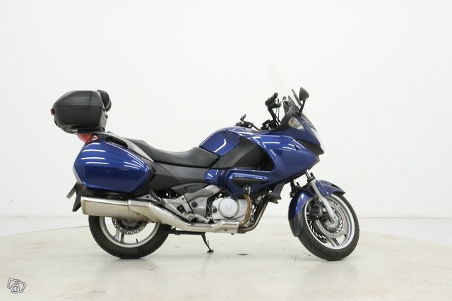 Honda NT700VA 7