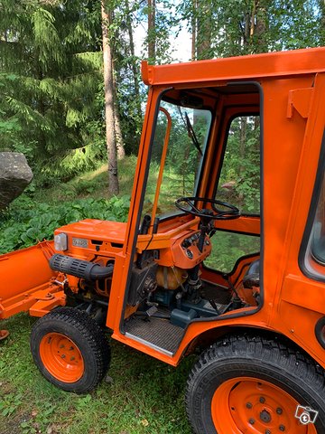 Kubota pientraktori 4