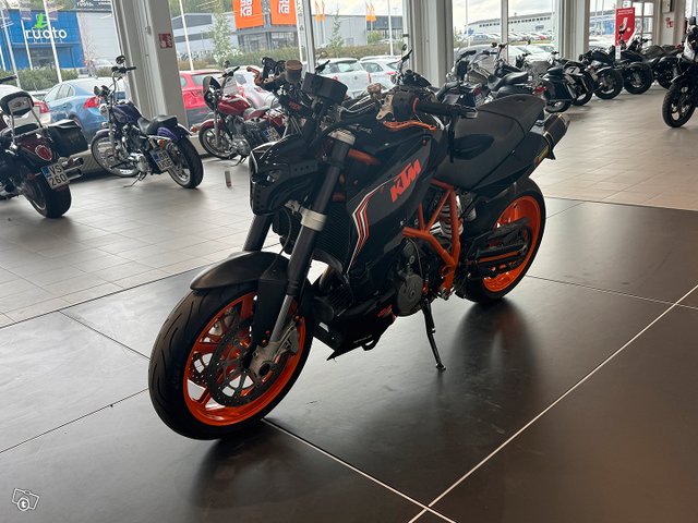 KTM 990 4