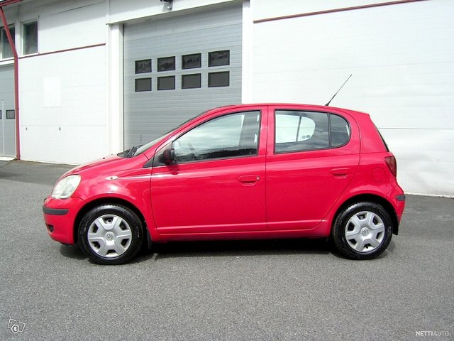 Toyota Yaris 2