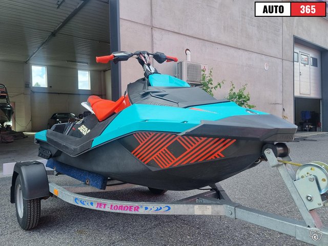 Sea-Doo 3