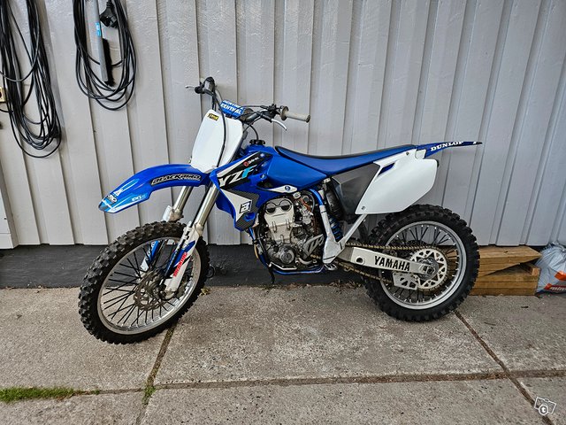 Yamaha YZ450-F 1