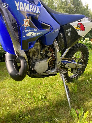 Yamaha YZ250 valkokilpi 7