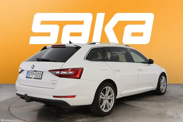 Skoda Superb 8