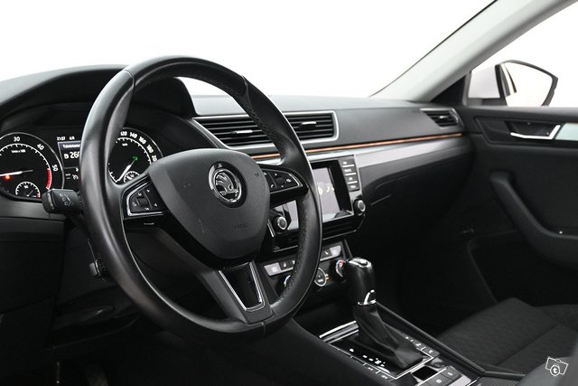 Skoda Superb 17