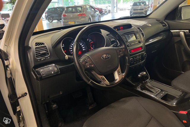 KIA Sorento 6