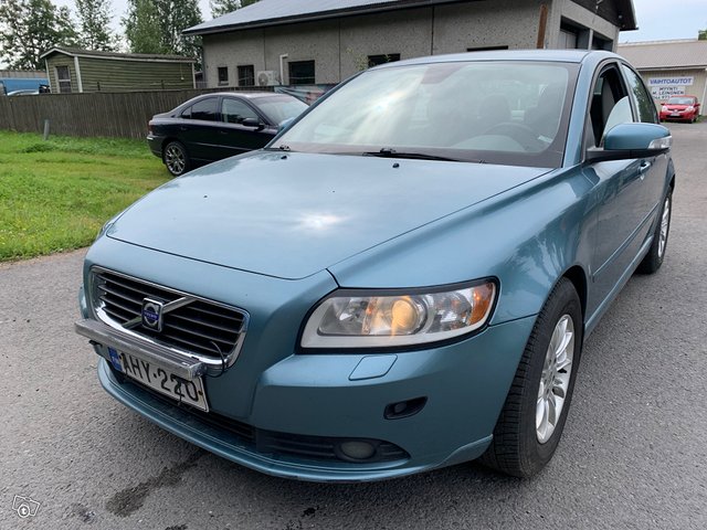 Volvo S40