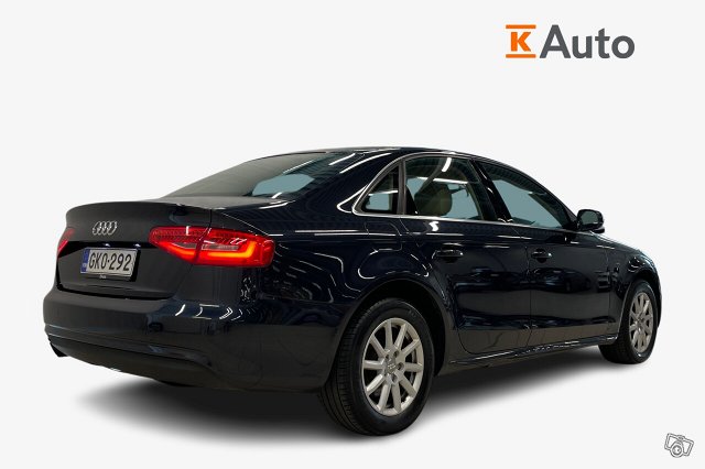 AUDI A4 2