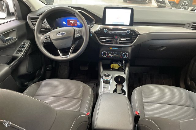 Ford Kuga 8