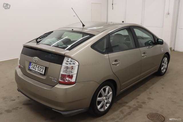 Toyota Prius 5