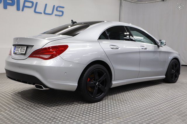 Mercedes-Benz CLA 4