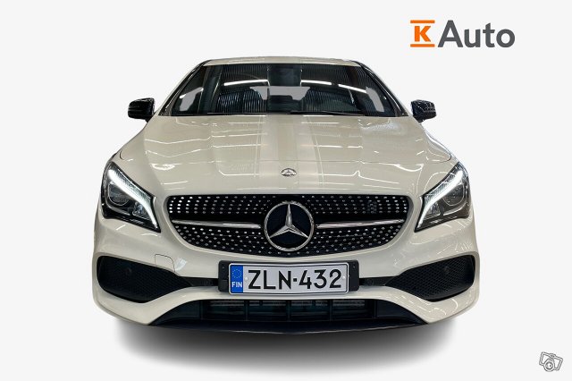 Mercedes-Benz CLA 4