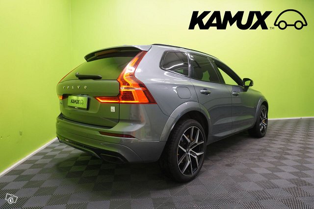 Volvo XC60 5