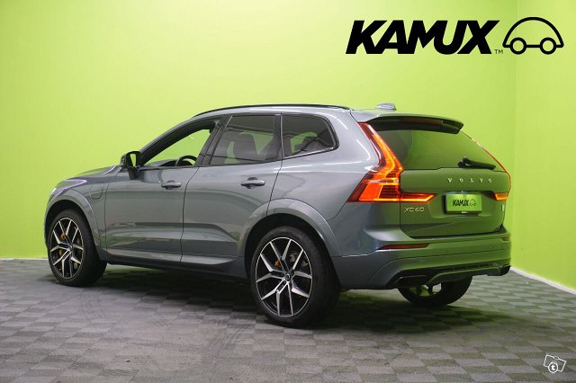 Volvo XC60 8