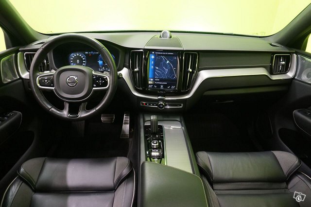 Volvo XC60 11