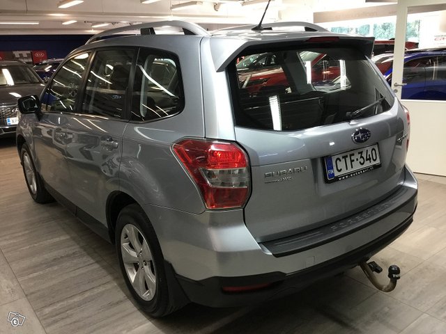 Subaru Forester 4