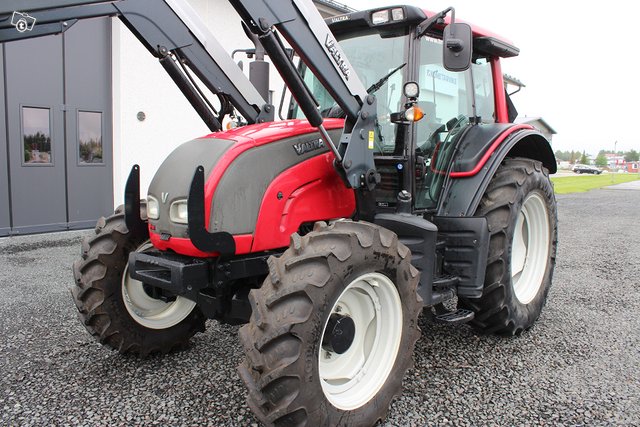 Valtra N141 Advance + Q55 50 km/h 1