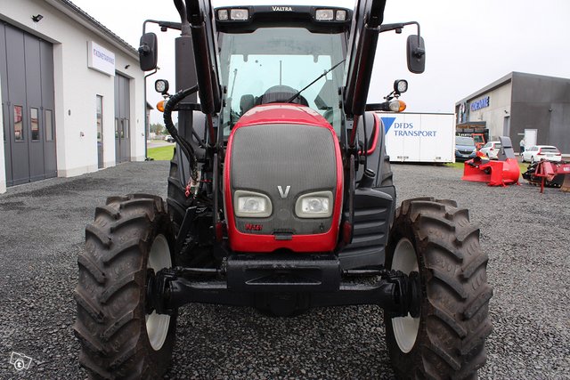 Valtra N141 Advance + Q55 50 km/h 2