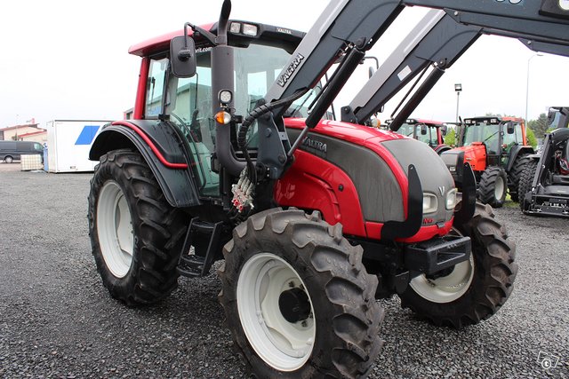 Valtra N141 Advance + Q55 50 km/h 3