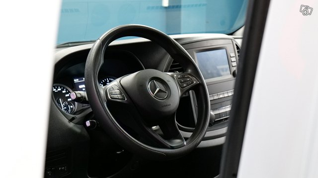 Mercedes-Benz VITO 9