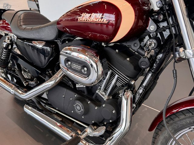 Harley-Davidson Sportster 12