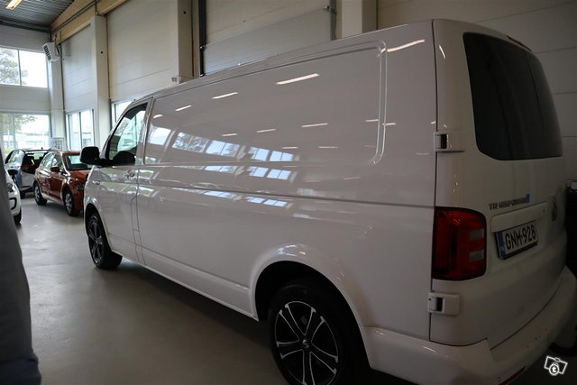 VOLKSWAGEN Transporter 4