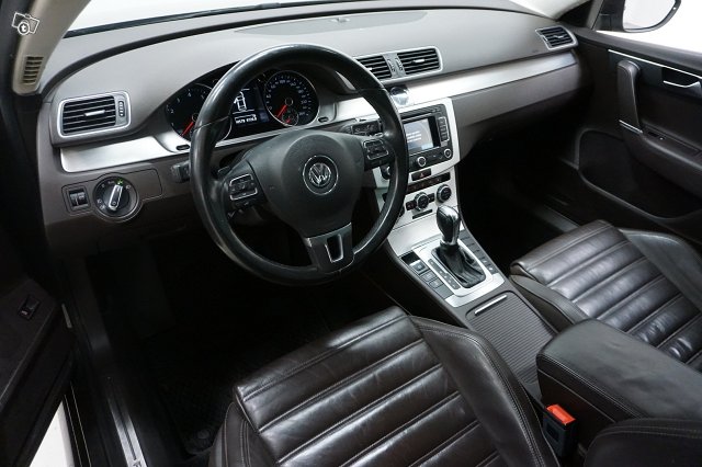 Volkswagen Passat 13