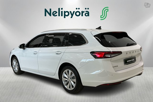 SKODA SUPERB 4