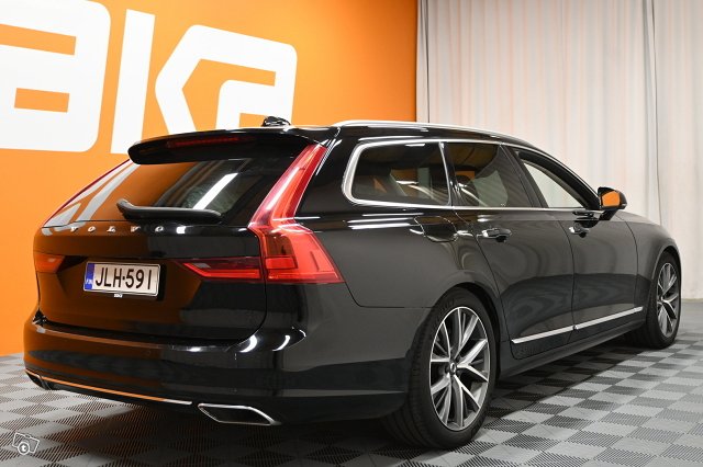 Volvo V90 7