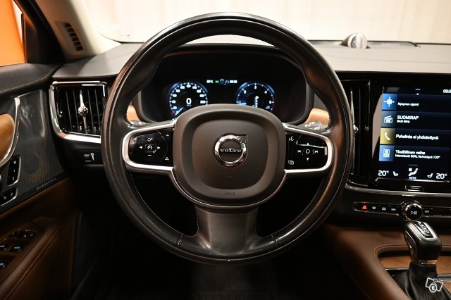 Volvo V90 12