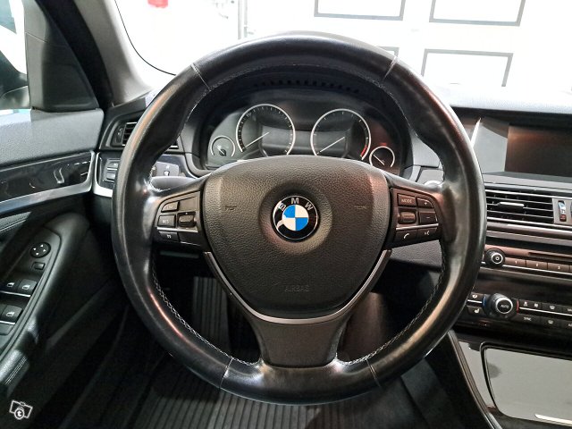 BMW 520 12