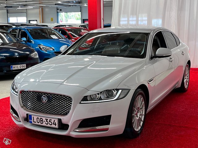 Jaguar XF 7