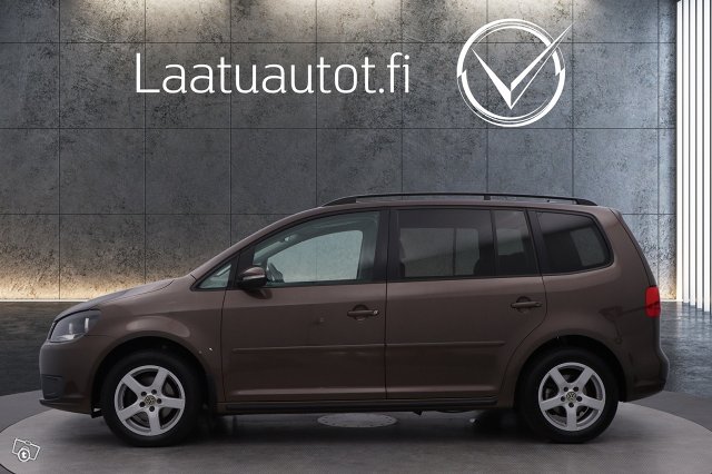 Volkswagen Touran 2