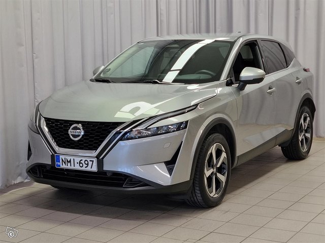 NISSAN Qashqai 1