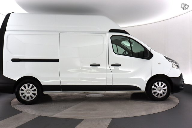 Renault Trafic 4