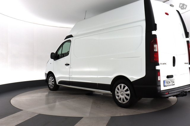 Renault Trafic 6