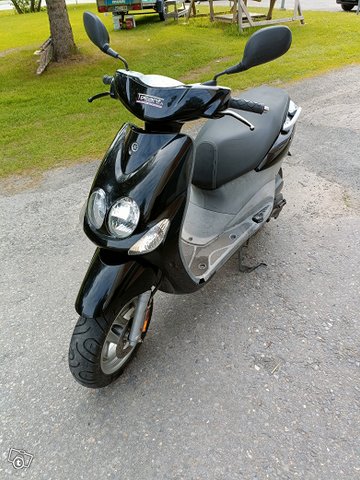 Yamaha Neos 1