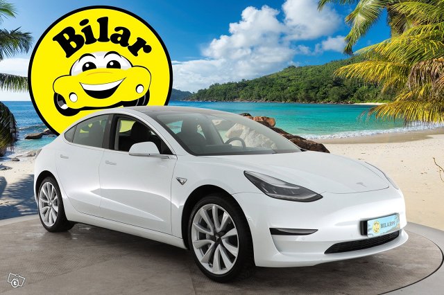 TESLA MODEL 3 7