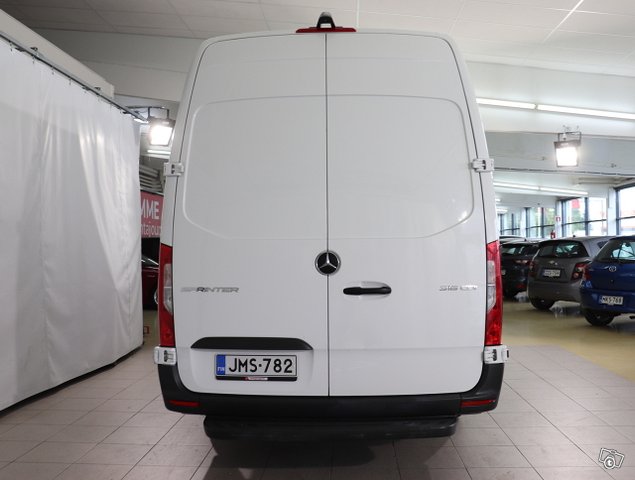 Mercedes-Benz Sprinter 5