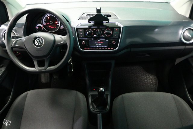 Volkswagen Up 15