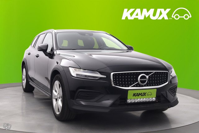 Volvo V60 Cross Country 8