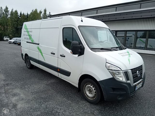 Nissan NV400