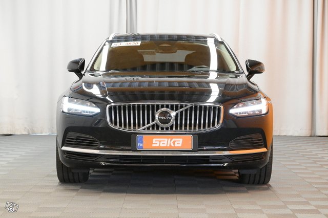 Volvo V90 2