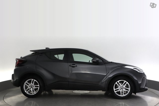 Toyota C-HR 6