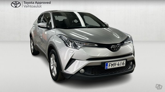 Toyota C-HR 6