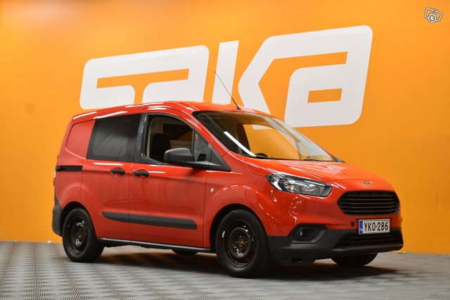 Ford Transit Courier 1