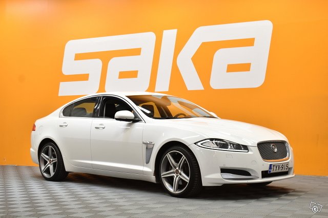 Jaguar XF