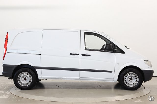 Mercedes-Benz Vito 4