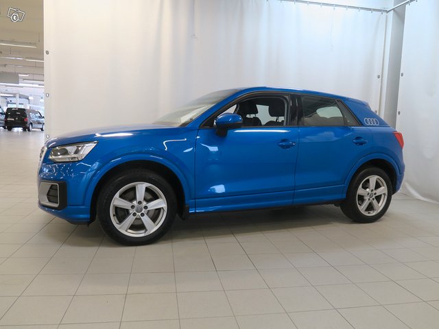 AUDI Q2 3